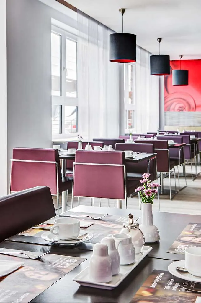 Intercityhotel Hamburg Altona Hotel