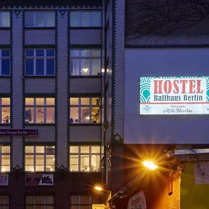 Albergue Ballhaus 