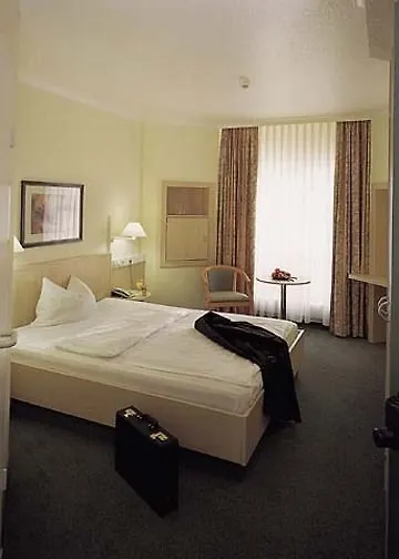 IntercityHotel Hamburg Altona